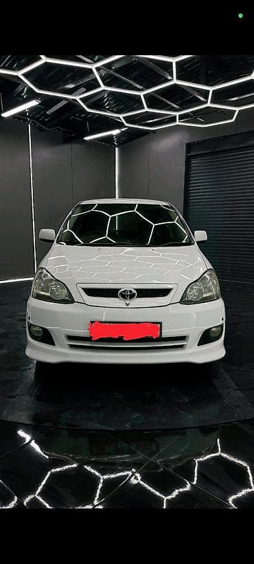 Toyota Ipsum: 2003 г., 2.4 л, Автомат, Бензин, Минивэн — 1