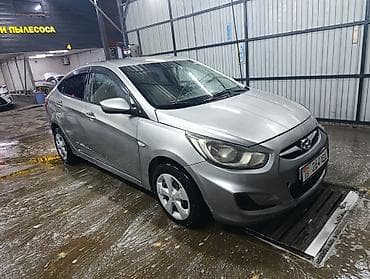 kia sorento 2023: Hyundai Accent: 2013 г., 1.6 л, Автомат, Бензин, Седан — 2