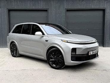 Lixiang L8: 2023 г., 1.5 л, Автомат, Бензин, Кроссовер