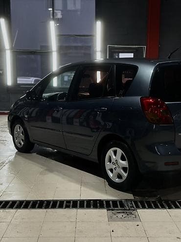 тайота noax: Toyota Corolla Verso: 2003 г., 1.6 л, Механика, Бензин, Минивэн — 7