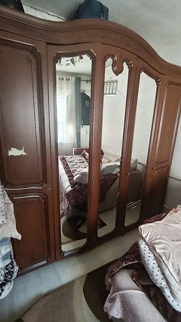 Продаю шифоньер