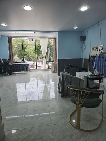 cap stroy kg: Салон красоты (Beauty Salon Leylaa) — просторное, светлое студийное — 2