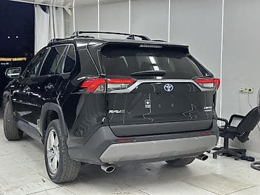тайота из: Toyota RAV4: 2020 г., 2.5 л, Вариатор, Гибрид, Кроссовер — 3