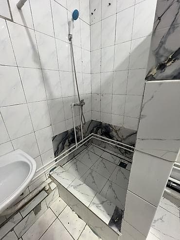 сдаю помещенте: Старый толчок рынок/базар Сдается 2ком полдома С мебелью — 6