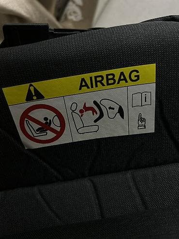 стёганая куртка: Автокресло, цвет - Черный, Новый — 3