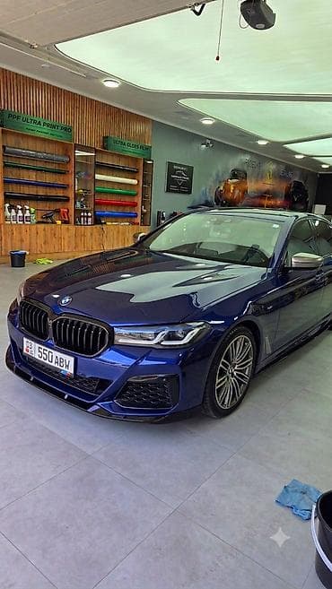 эстакады: BMW 5 series: 2019 г., 4.4 л, Автомат, Бензин, Седан — 1