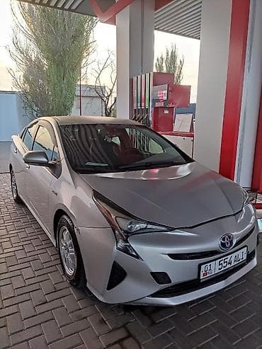 Toyota Prius: 2016 г., 1.8 л, Вариатор, Гибрид, Лифтбек
