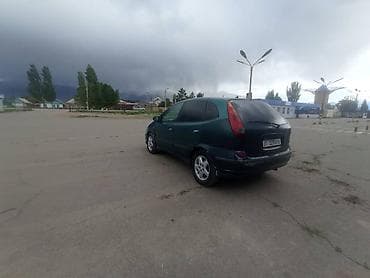 тико 2: Nissan Tino: 2001 г., 2.2 л, Кол менен иштөөчү, Дизель, Хетчбек — 7