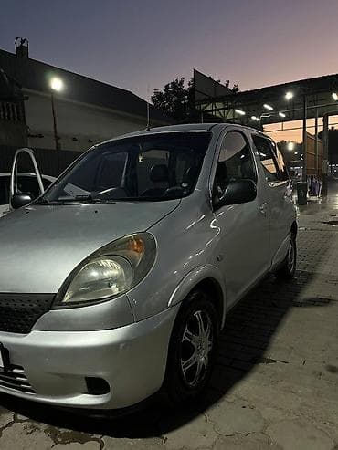 smart open: Toyota Yaris Verso: 2000 г., 1.5 л, Механика, Бензин, Минивэн — 2