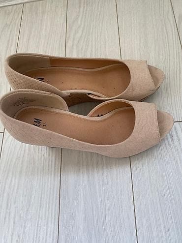 pull and beer: Босоножки на танкетке Mango 37 р 500 сом — 2