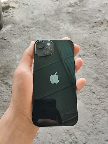 IPhone 14, Б/у, 128 ГБ, Midnight, Чехол, 80 %