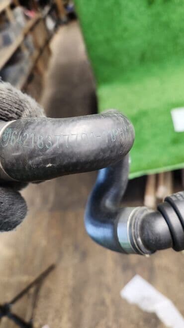 блок предохранителей: Шланг радиатора 6421 8 377 701 Е65 е66 С двигателем V8 Год 2005. В — 4