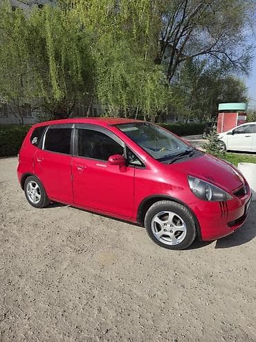 Honda Fit: 2002 г., 1.3 л, Вариатор, Бензин, Хетчбек — 2
