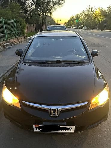 Honda Civic: 2008 г., 1.8 л, Автомат, Газ, Седан