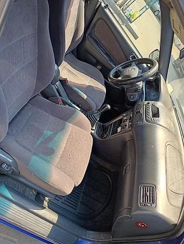 тойота 1.6: Toyota Corolla: 2000 г., 1.6 л, Механика, Бензин, Хэтчбэк — 4