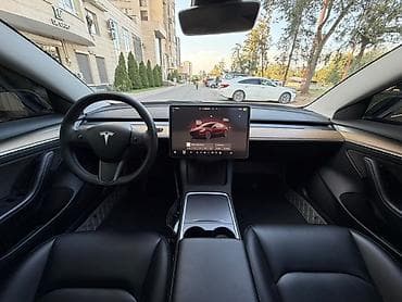 wuling mini ev: Tesla Model 3: 2023 г., 0.1 л, Автомат, Электромобиль, Седан — 6