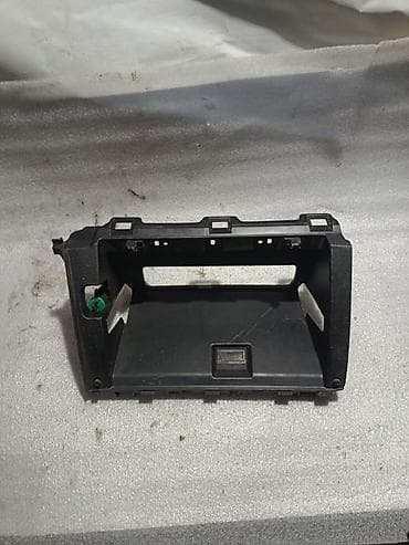 Органайзер/ниша панели приборов Hyundai (оригинал Mobis) - Деталь