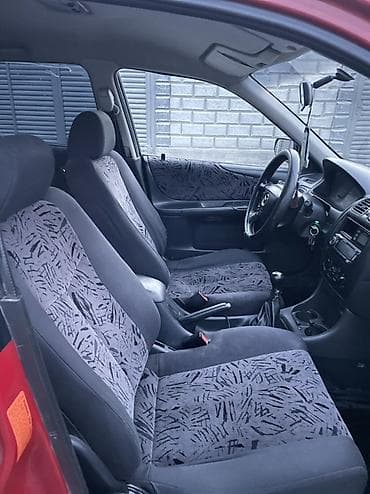 хонда истеп 1: Mazda Familia: 1999 г., 1.5 л, Кол менен иштөөчү, Бензин, Универсал — 6