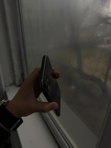 a 5: IPhone 11, Черный, Чехол, 87 % — 4