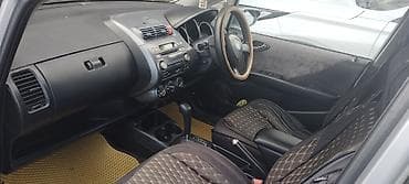 хонда фит супорт: Honda Fit: 2002 г., 1.3 л, Вариатор, Бензин, Хэтчбэк — 7