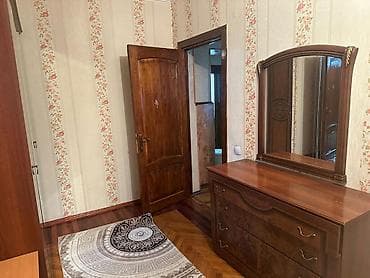 Квартиры: 5 и более комнат, 90 м², Косметический ремонт — 3