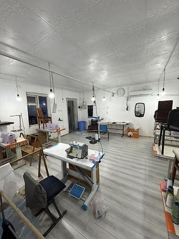 бутка гараж: Швейные цех+ дом Советская Щербакова локация шикарная очень много — 2