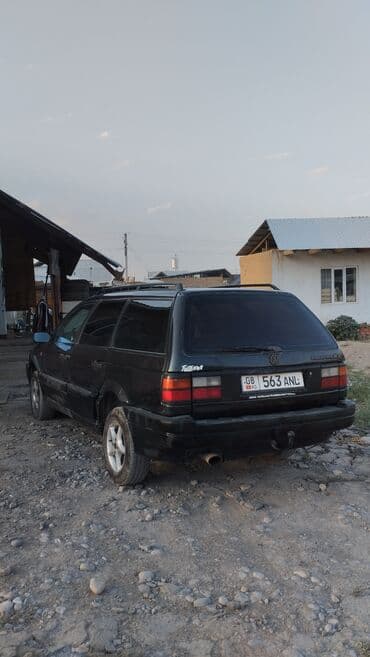 машина кузов: Volkswagen Passat: 1992 г., 2 л, Механика, Бензин, Универсал — 8