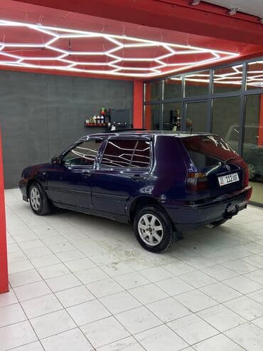 golf vento: Volkswagen Golf: 1997 г., 1.6 л, Механика, Бензин, Хэтчбэк — 4