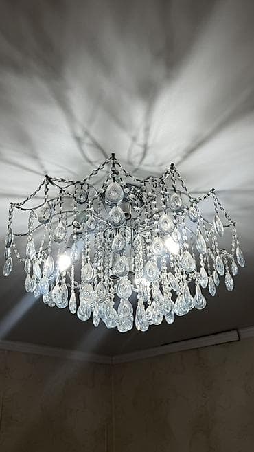 кристалы: Есть 2 одинаковые Потолочные люстры с хрустальными подвесками — 2