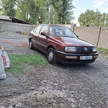 вента бампер: Volkswagen Vento: 1992 г., 1.8 л, Автомат, Бензин, Седан — 1