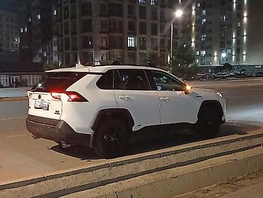лексус значок: Toyota RAV4: 2021 г., 2.5 л, Автомат, Гибрид, Кроссовер — 2