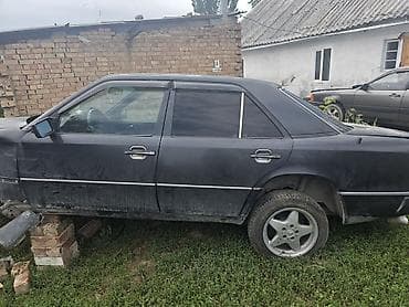 разный: Mercedes-Benz W124: 1990 г., Седан — 1