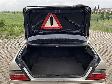 mercedes benz c class 2002: Mercedes-Benz W124: 1988 г., 2.3 л, Механика, Бензин, Купе — 6
