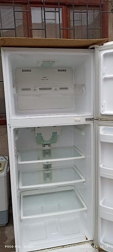 Соковыжималки: Холодильник Bosch, Б/у, Двухкамерный, Total no frost, 70 * 175 * 60 — 1