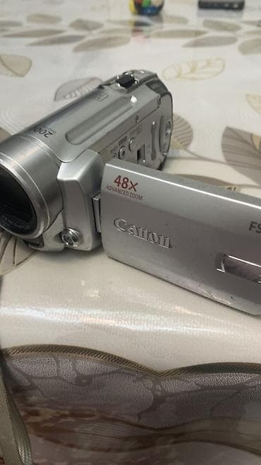 xbox core: Видеокамера Canon FS серии (модель с откидным LCD-экраном) - 48x — 2