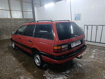 Volkswagen Passat Variant: 1992 г., 1.8 л, Механика, Бензин, Универсал