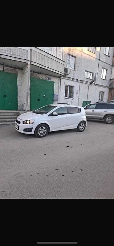 aveo: Chevrolet Aveo: 2012 г., 1.5 л, Автомат, Бензин, Хэтчбэк — 2