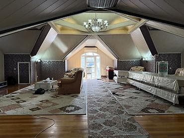 6 микрорайон: Просторный частный дом с мансардой, балконом и навесом для авто. - — 4