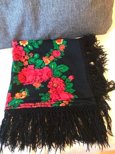 костюм деда мороза цена: Платок размер 150 на 150 чисто шерстяной качество💯 в такой расцветке — 1