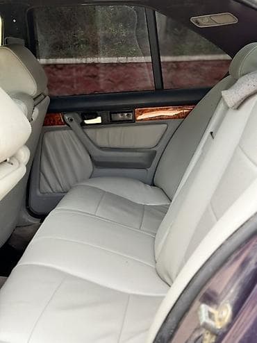 жак бу: BMW 5 series: 1990 г., 3 л, Кол менен иштөөчү, Бензин, Седан — 8