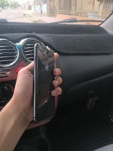 steam deck: IPhone 8 Plus, 256 ГБ, Черный — 4