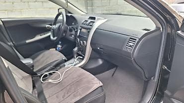 Toyota Corolla: 2012 г., 1.8 л, Автомат, Бензин, Седан — 7