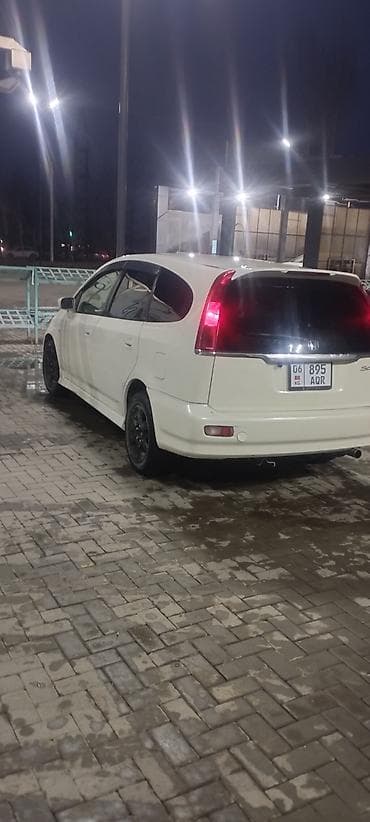 лобовое стрим: Honda Stream: 2003 г., 2 л, Автомат, Бензин, Минивэн — 4