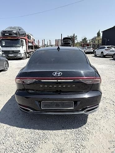 byd e2 2021: Hyundai Grandeur: 2022 г., 2.4 л, Автомат, Гибрид, Седан — 6