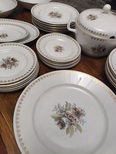 столы и стулья для зала в бишкеке: Наборы посуды — 4