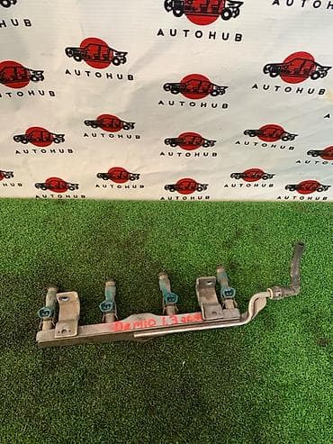 Детали двигателя и моторы в сборе: Форсунка Mazda — 1