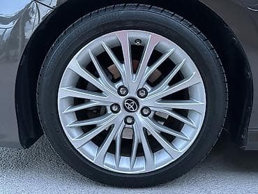 camry 5: Toyota Camry: 2018 г., 2.5 л, Автомат, Бензин, Седан — 9
