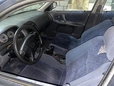 кузов нексия 2: Mazda 323: 1999 г., 1.6 л, Механика, Бензин, Седан — 5