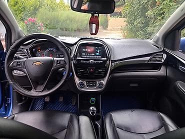Транспорт: Chevrolet Spark: 2017 г., Механика, Хэтчбэк — 7