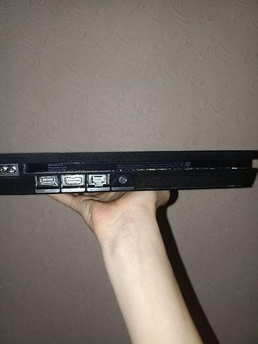 switch 2: Продаю комплект PlayStation 4 Slim с жестким диском на 1 ТБ (хватит — 2